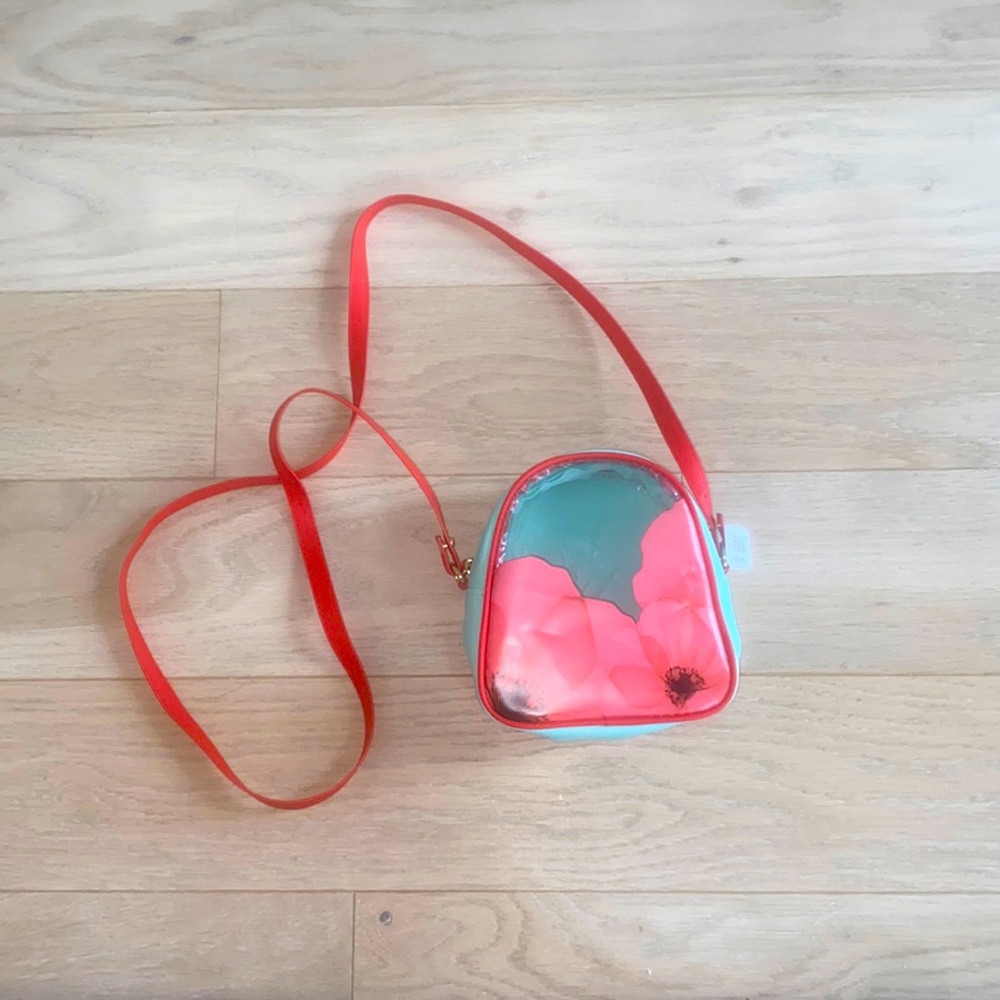 ❤️ Bath & Body Works Mini Bag With Adjustable Strap! NWT!